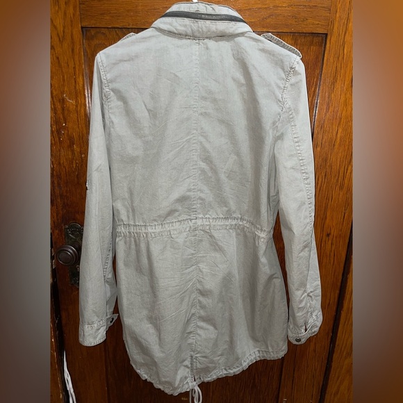 Levi Strauss Women’s Anorak Utility Jacket - Picture 11 of 11